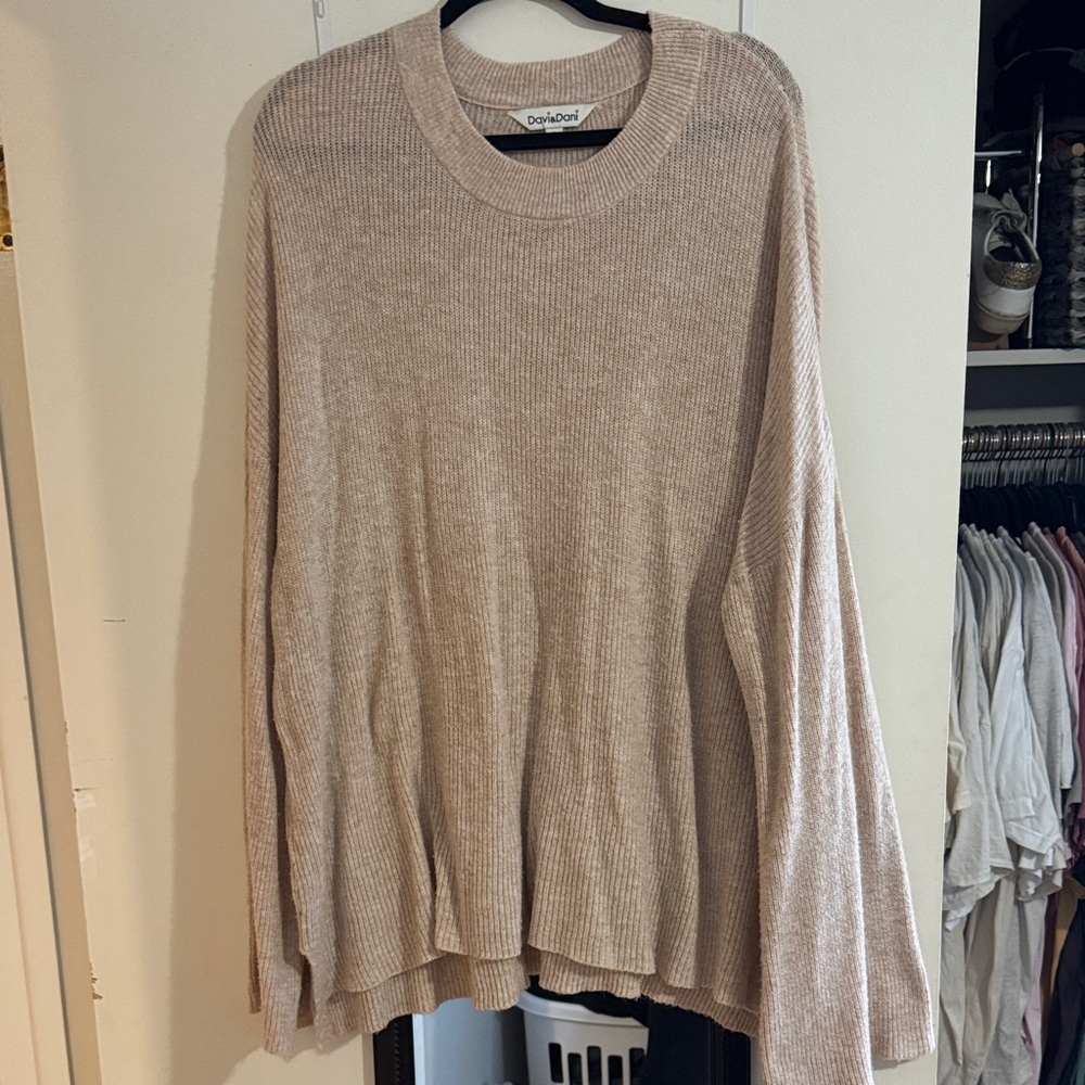 DAVI & DANI Cream Crew Neck Sweater